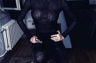 Джулия Ванг